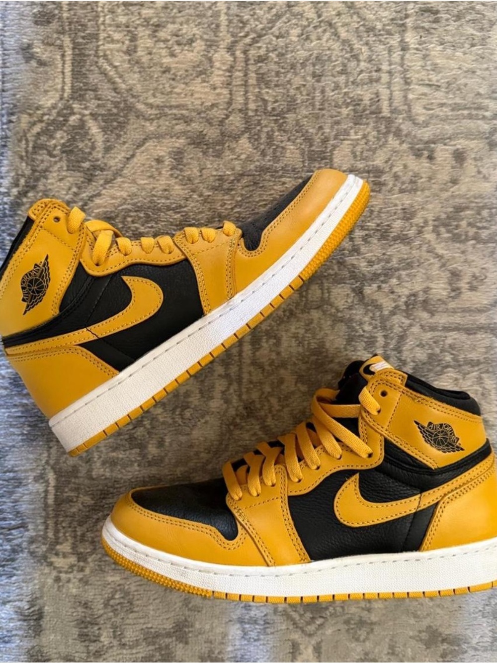 Nike Kids big boys High-Top Sneakers in Black and Yellow